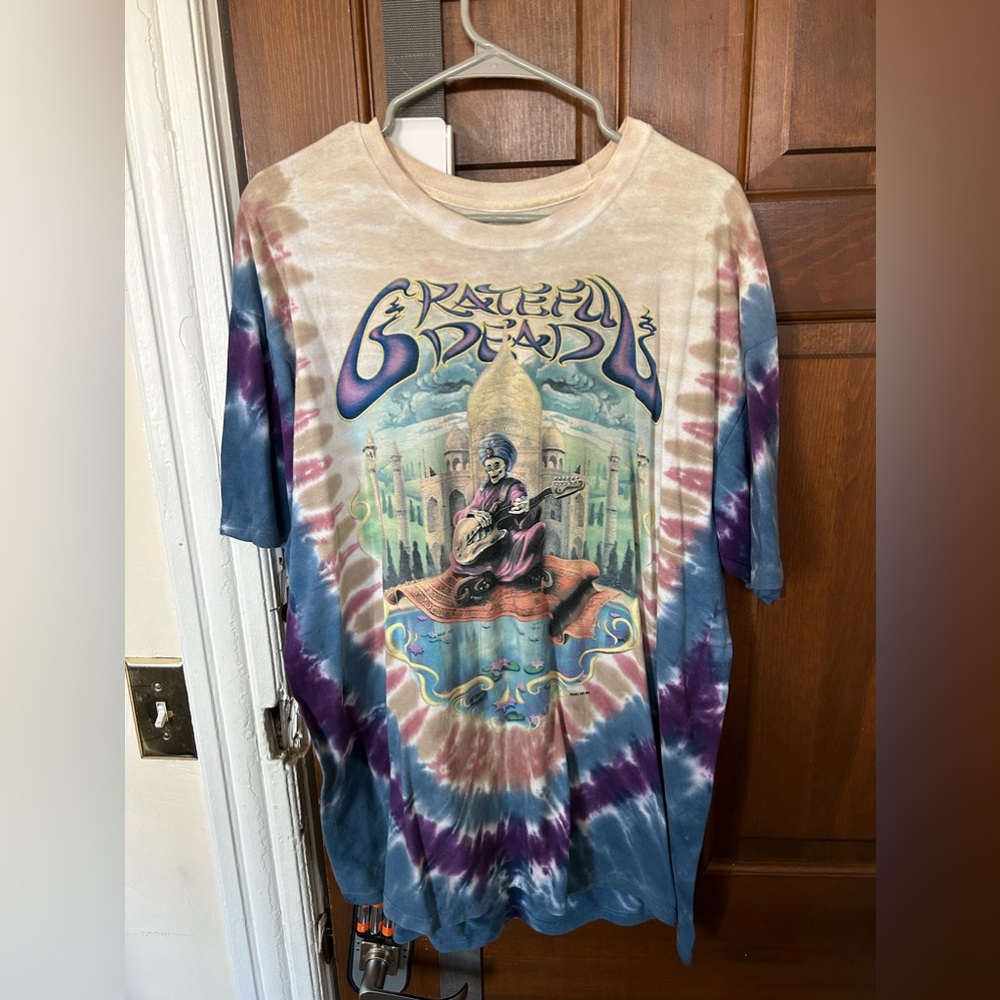 Vintage Grateful Dead Shirt